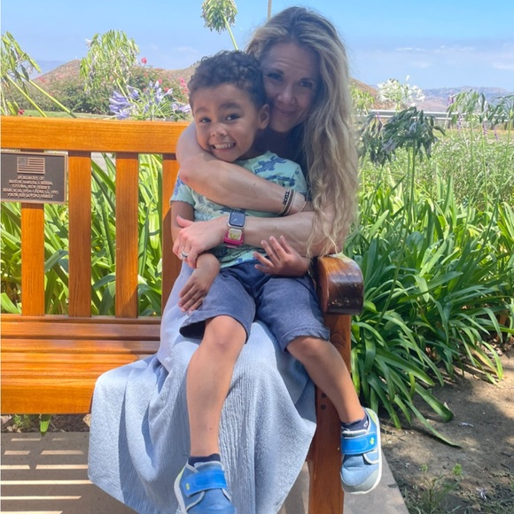 Meet your Posher, Katy - Picture 2 of 3